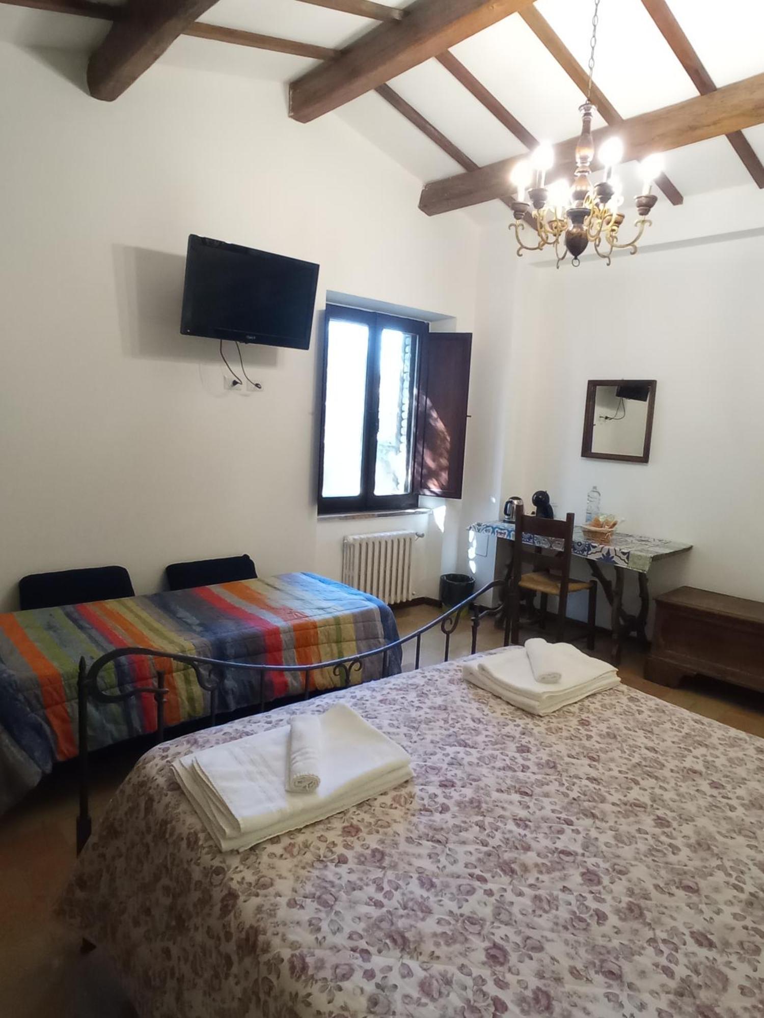 B&B All'Ombra di San Damiano Assisi Esterno foto